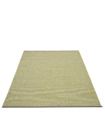 Tapis Effi Charcoal est présent 