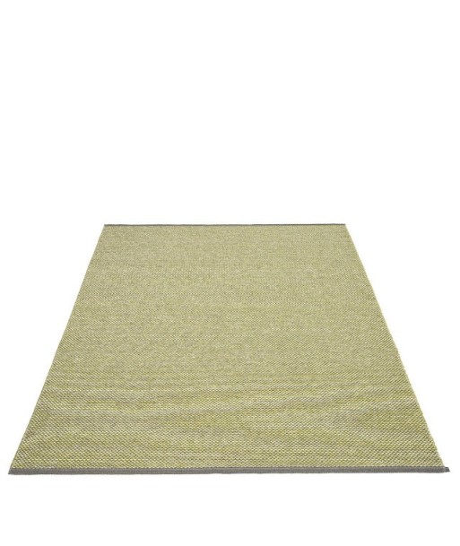 Tapis Effi Charcoal est présent 